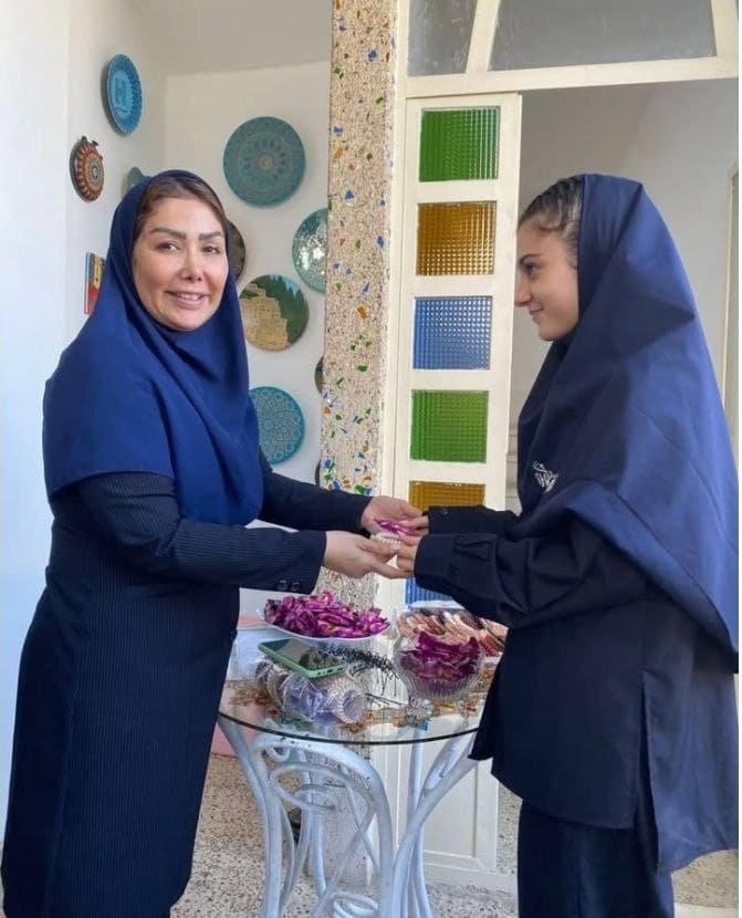 جشن روز دانش آموز