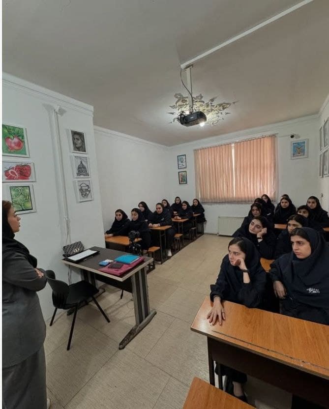 کارگاه مشاور تحصیلی دانش آموزان پایه دهم